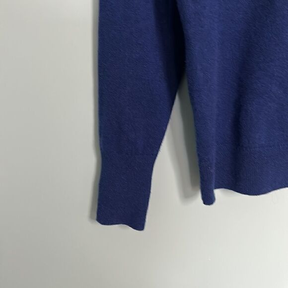 Everlane Cashmere Crew Neck Sweater - Picture 3 of 9